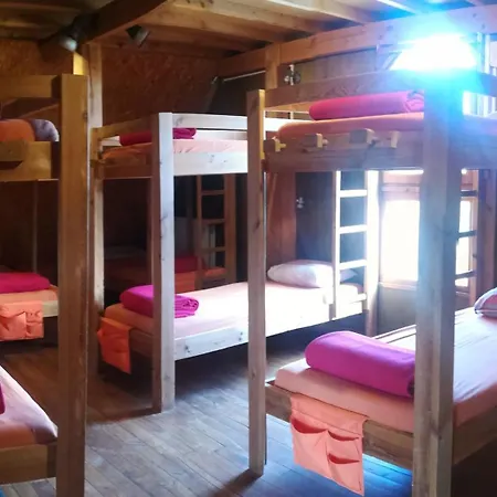 Le Chalet Des Gentianes Fogadó